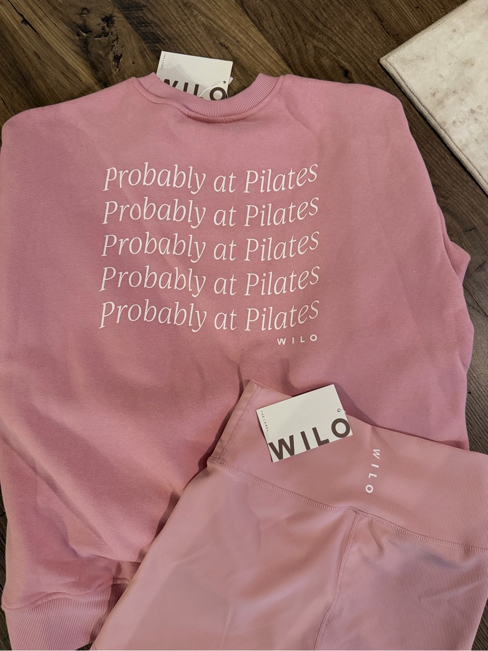 WILO blush pink bow crewneck sweatshirt and shorts set - Picture 3 of 5